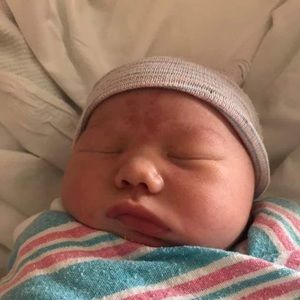 Meet your Posher, Carla